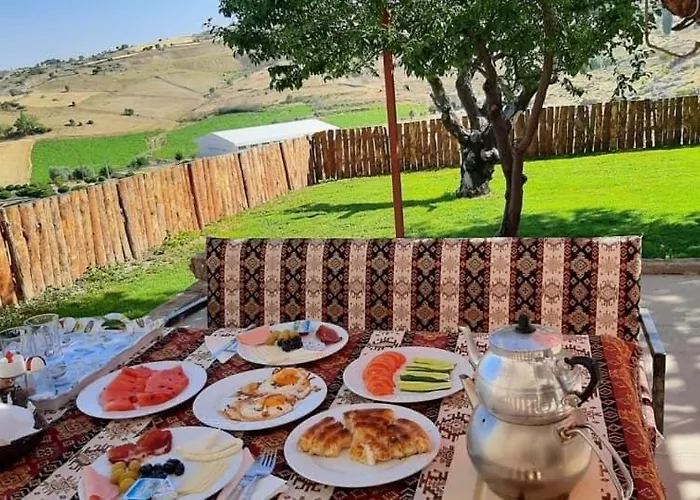 Kapadokya Ihlara Guenalp Konagi *